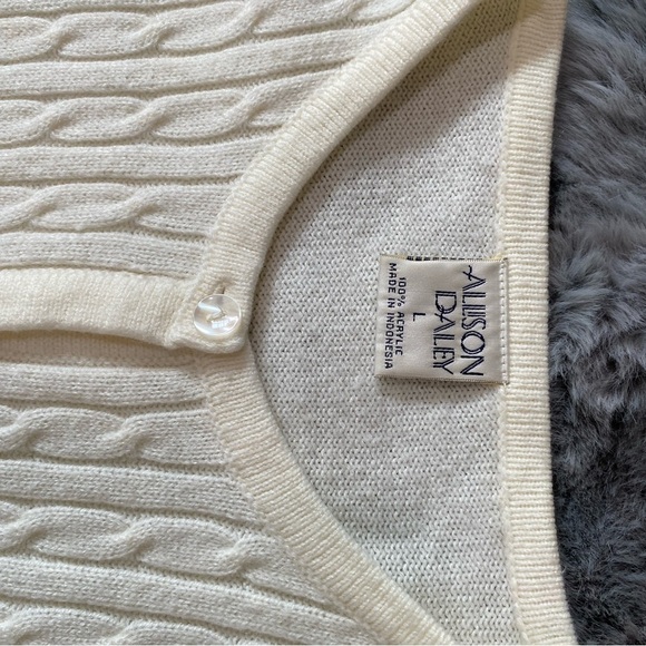 Women's Cream Sweater - Picture 6 of 7